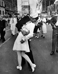 iconic wwii life photo